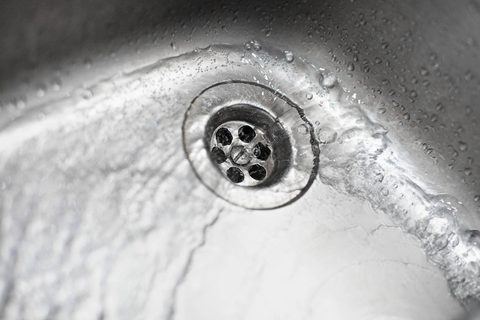 Prévenir les canalisations bouchées : 10 conseils pour éviter les désagréments